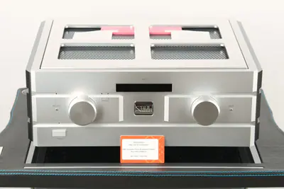 Soulnote A3 - High End Integrated Amplifier (Premium Silver)