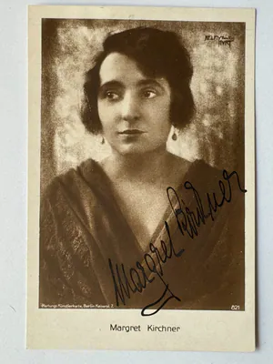 Margret Kirchner - Theater / Film - original Autogramm - Größe 14 x 9 cm